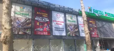 Реклама вашего бизнеса на большом Led экране, и на фасадных баннерах!