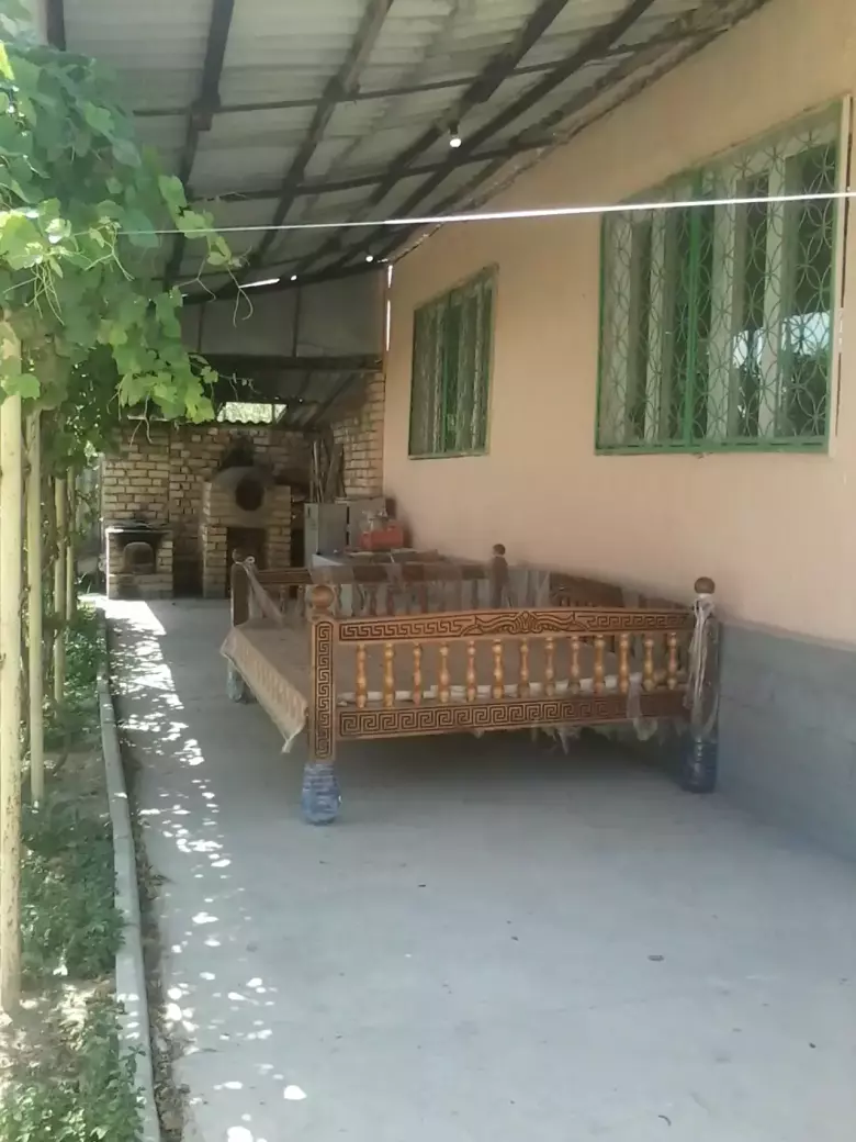 Продаю земельный участок 11 соток с Большим домом 2 этажа 255 кв.метра