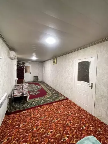 Toshkent viloyati Yuqori Chirchiq tumani Iyk otada 3 xona 8 sotix hovli sotiladi