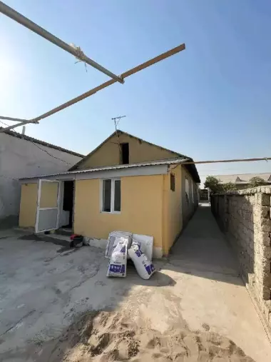 Toshkent viloyati Yuqori Chirchiq tumani Iyk otada 3 xona 8 sotix hovli sotiladi