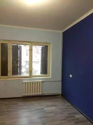 2/3/4 возле метро. Центр Юнусабада.