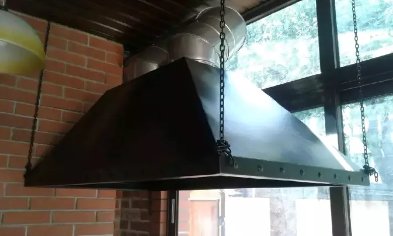 Вытяжной зонт любого размера под заказ