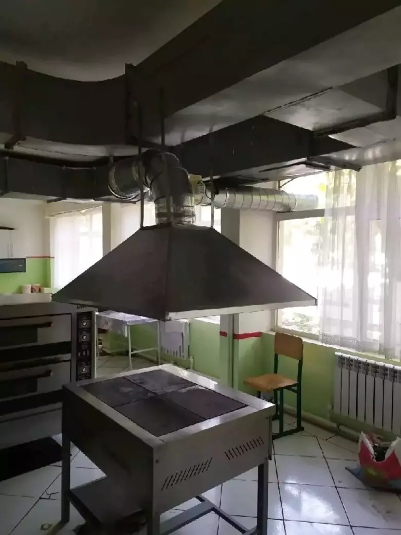 Вытяжной зонт любого размера под заказ