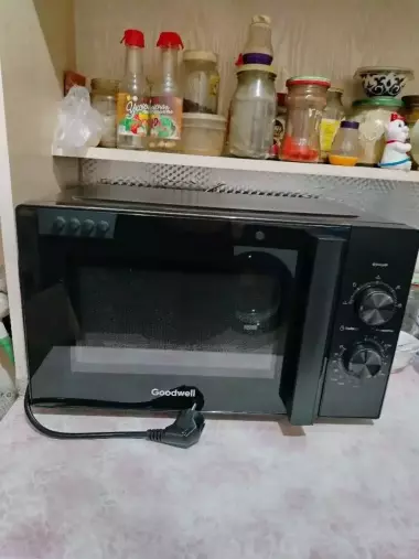 Продаётся Микроволновка новая документы тоже есть!