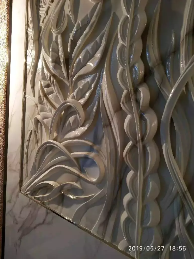 Барельеф, скульптура, роспись!