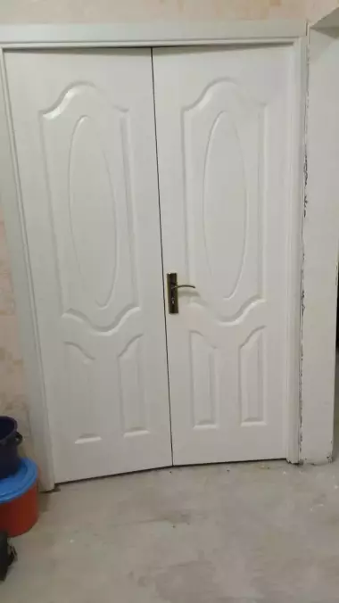 куплю б/у двери .