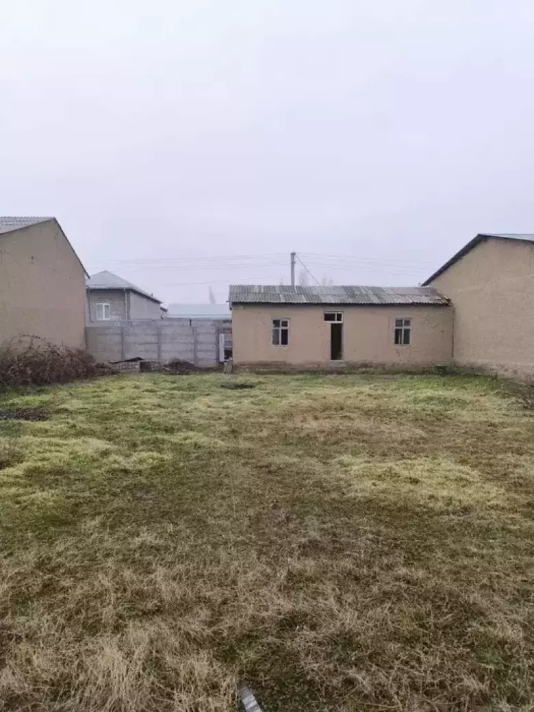 СРОЧНО Ер сотилади. Уч Кахрамон постидан 11 км.