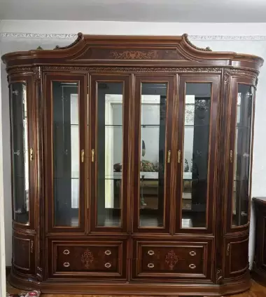 Продаётся срочно стенка!