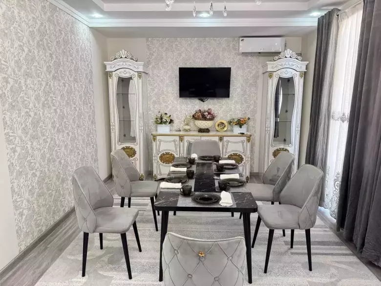 посуточно Новостройка 4 комнаты только с ЗАГСом