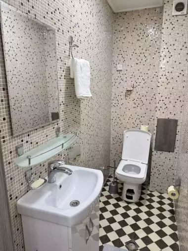 посуточно Новостройка 4 комнаты только с ЗАГСом