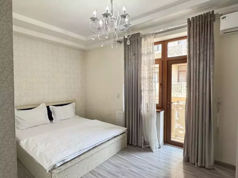 посуточно Новостройка 4 комнаты только с ЗАГСом