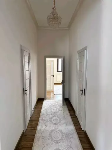 Угловой дом на Никитина 3-сотки 5-комнат.