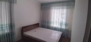 Продам квартиру 3/2/4 Ц-13 улАбая метроА.Навои