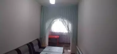 Продам квартиру 3/2/4 Ц-13 улАбая метроА.Навои