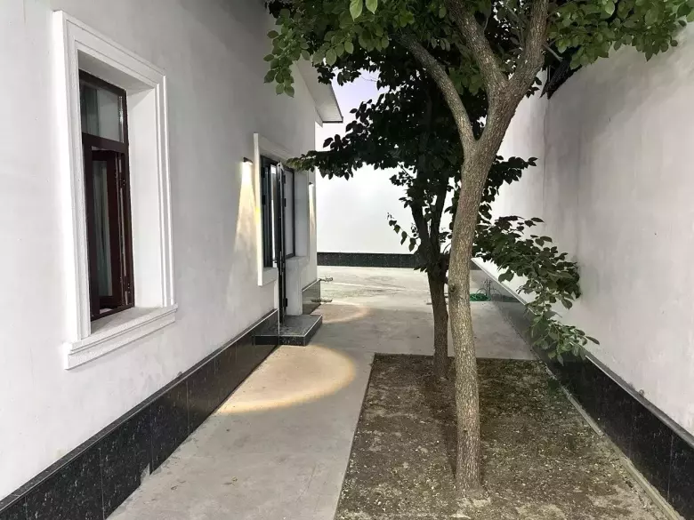 Угловой дом на Никитина 3-сотки 5-комнат.