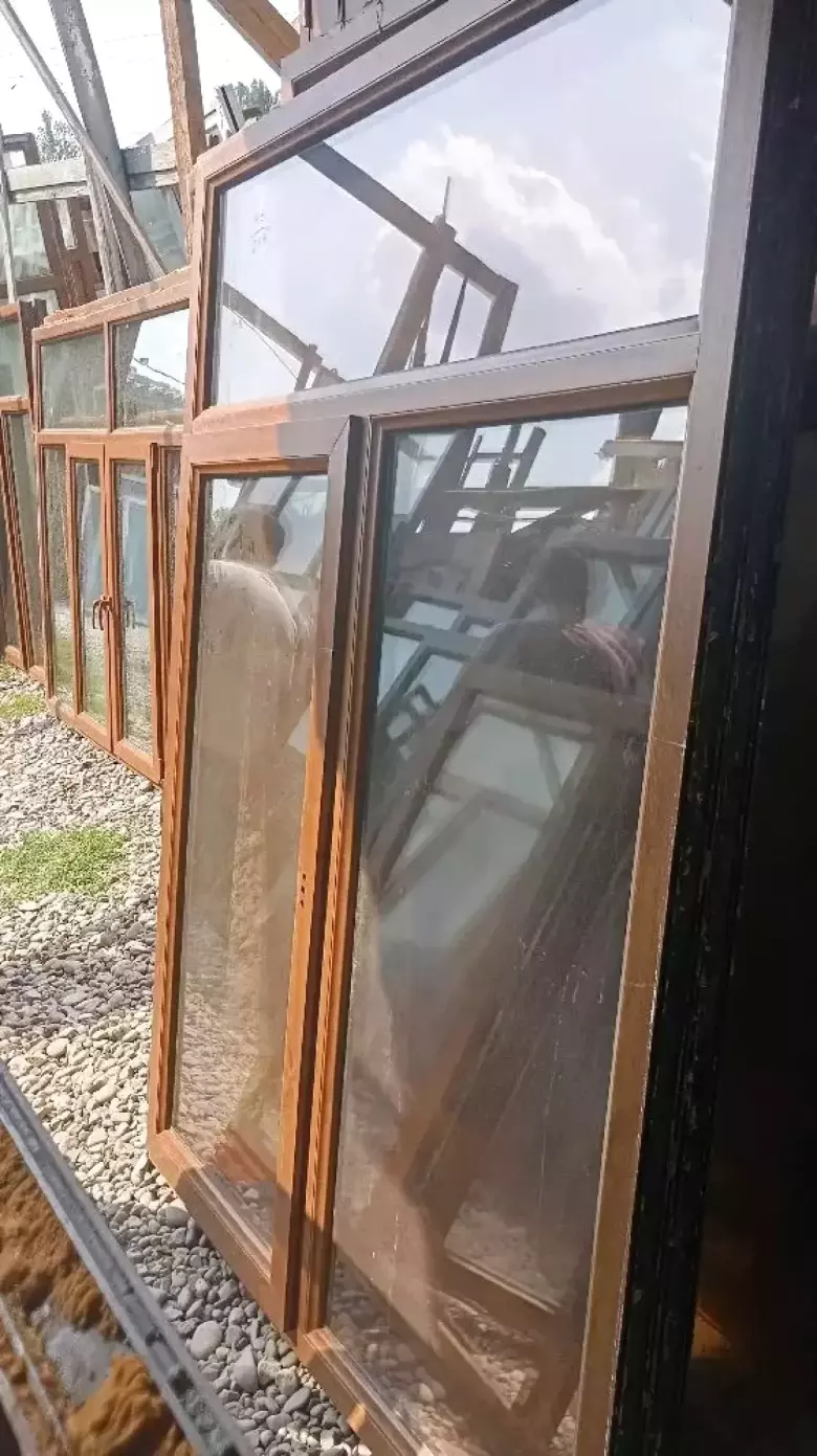 куплю б у рамы и дверей