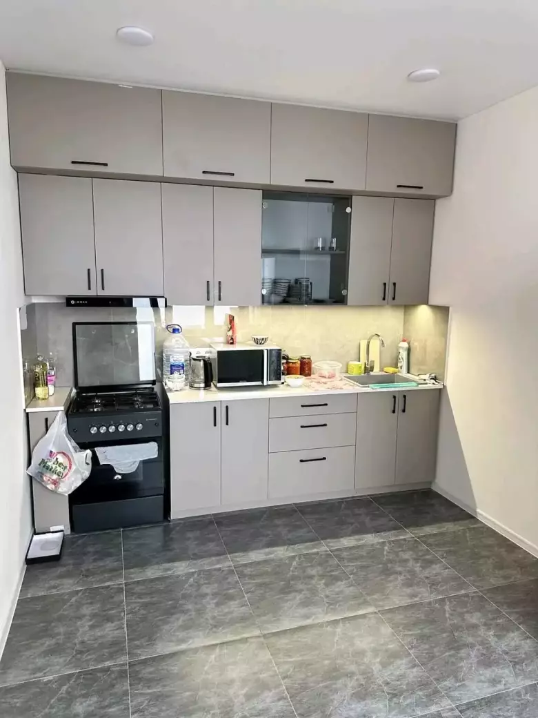 Угловой дом на Никитина 3-сотки 5-комнат.