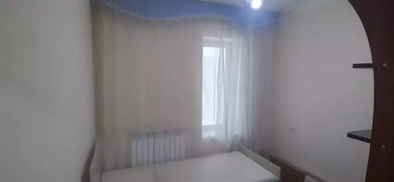 Продам квартиру 3/2/4 Ц-13 улАбая метроА.Навои