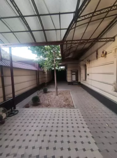 2-этажный дом+подвальчик 2-сотки 6-комнат заезд для машины.