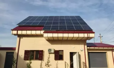 качественный солничные панели, инвенторы и аккумуляторы