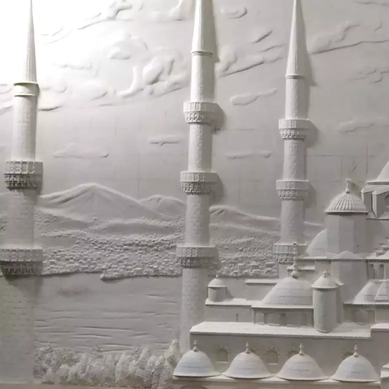 Барельеф, скульптура,роспись!