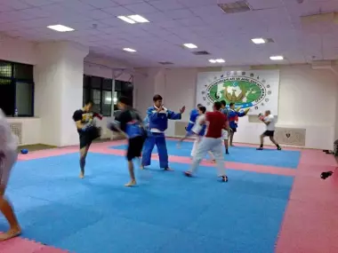 САМООБОРОНА