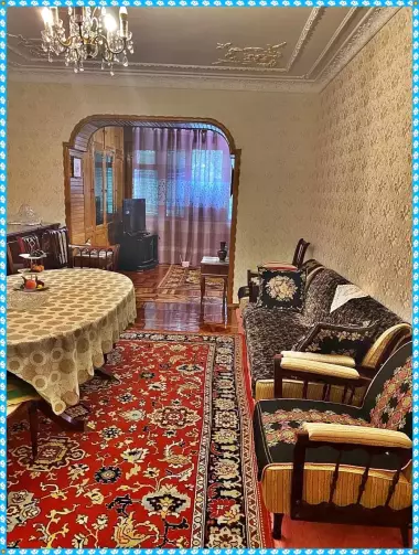 Сдаётся квартира в Центре Города.