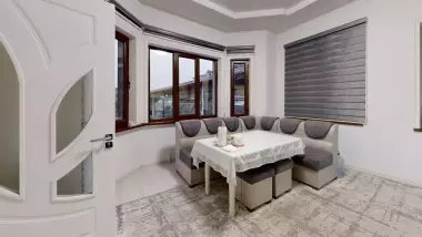 Роскошный дом с 7 спальнями