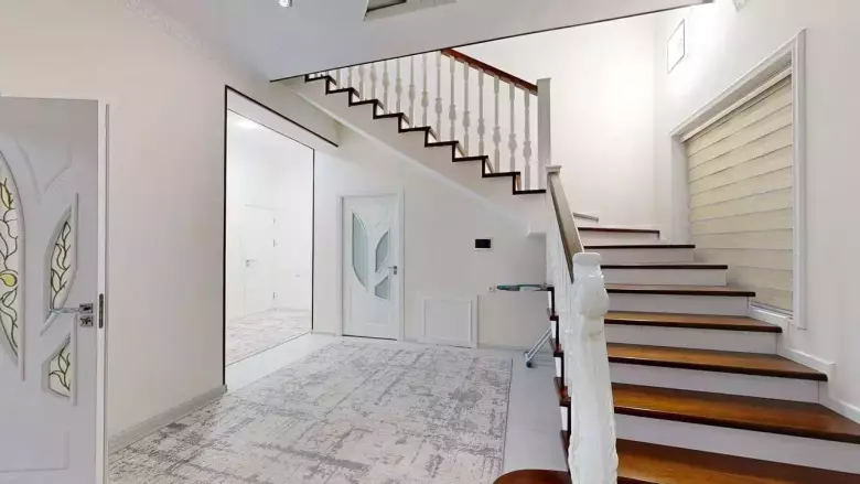 Роскошный дом с 7 спальнями