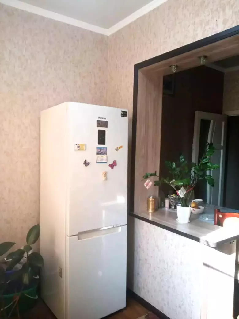 Продаю свою 1в2/3/5 на Ахмад Югнакий (ТТЗ).45 кв. Не торец. Балкон 2*6 м.