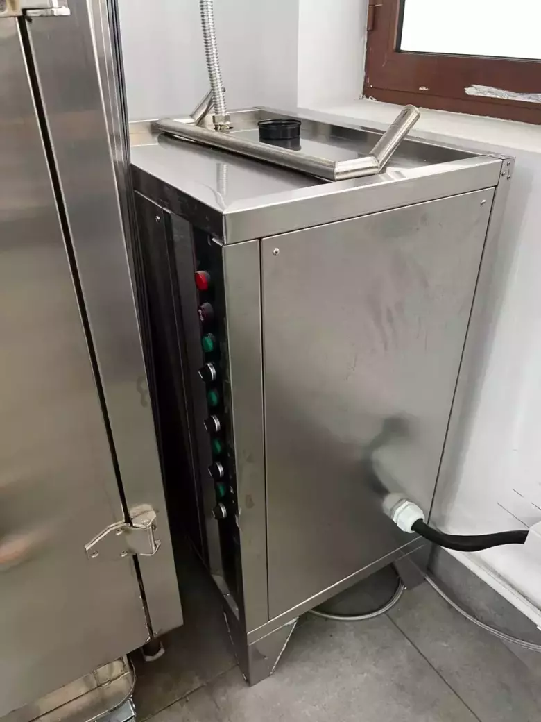 Промышленая пароварка SteamBurn. Паровой шкаф