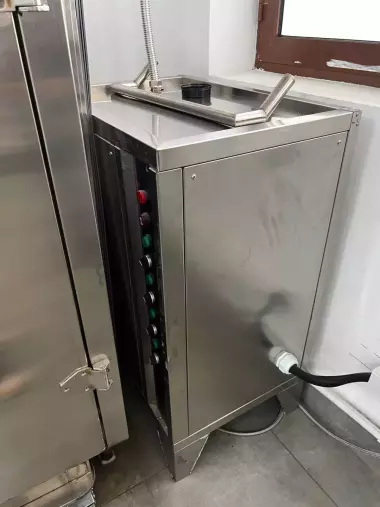 Промышленая пароварка SteamBurn. Паровой шкаф