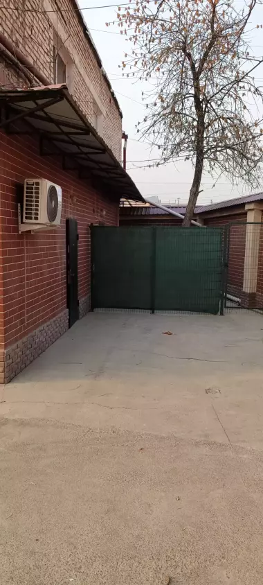 продается квартира 1/2 Яшнобадский район