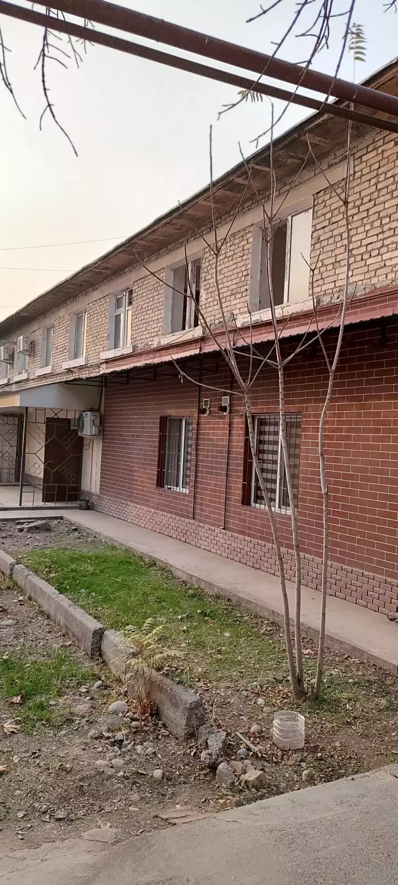 продается квартира 1/2 Яшнобадский район