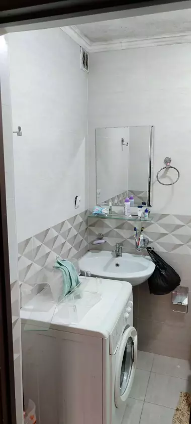 продается квартира 1/2 Яшнобадский район