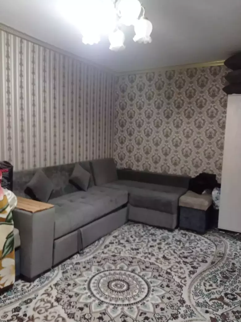 Сдаю квартиру 1/3/4 Чиланзар-5 Катартал оптовый тц"Парус"