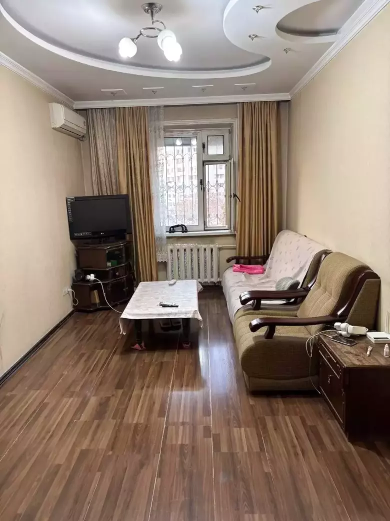 5 комнатная квартира в аренду. Госпитальный