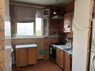 5 комнатная квартира в аренду. Госпитальный