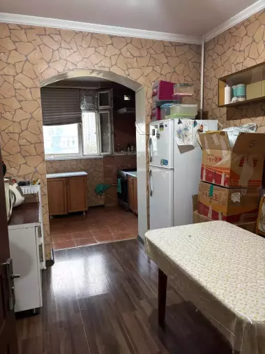 5 комнатная квартира в аренду. Госпитальный