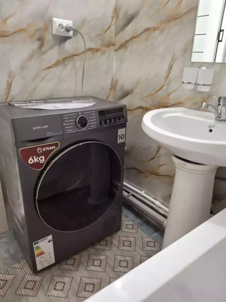 Чилонзор 14 да ўзимнинг 2 хоналик квартирамни ижарага бераман.