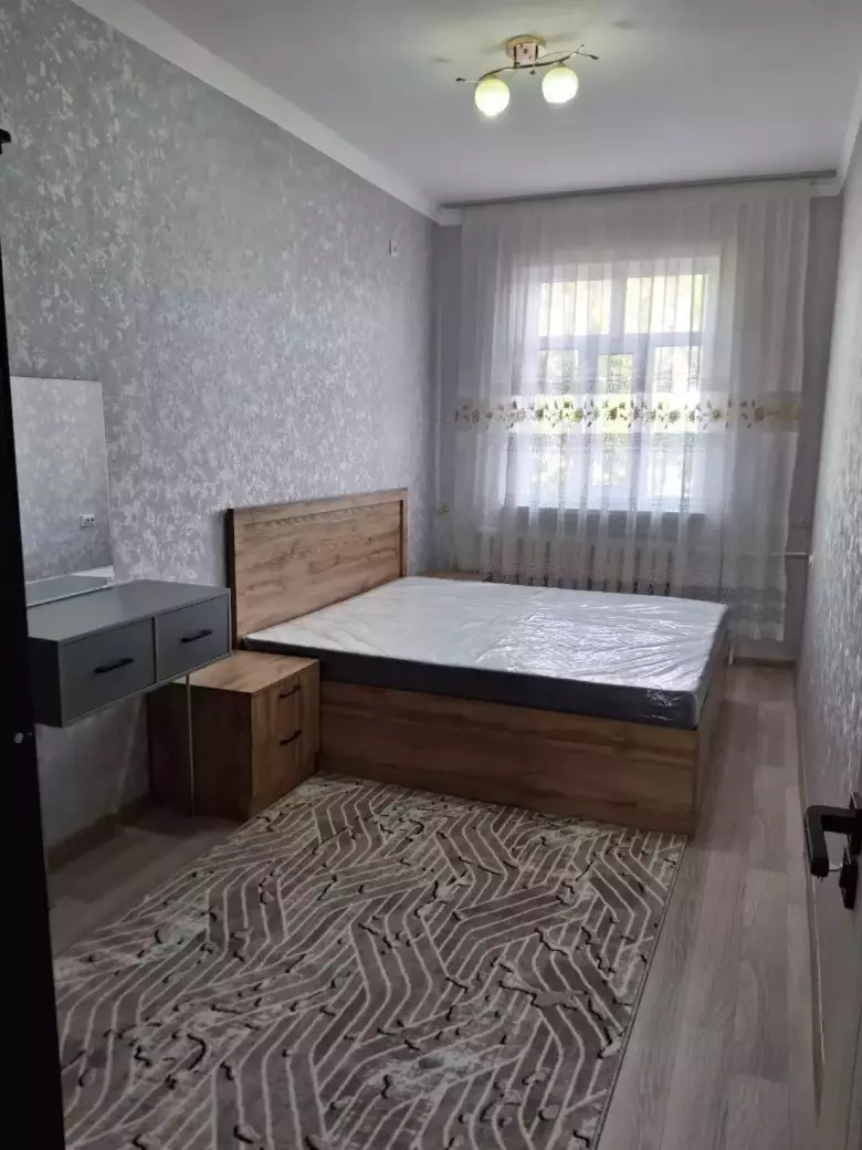 Чилонзор 14 да ўзимнинг 2 хоналик квартирамни ижарага бераман.