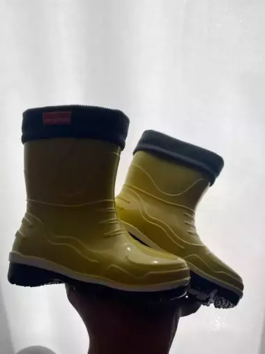 водонепроницаемые сапожки