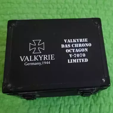 Продаю часы