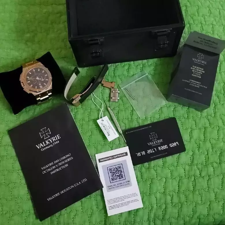 Продаю часы