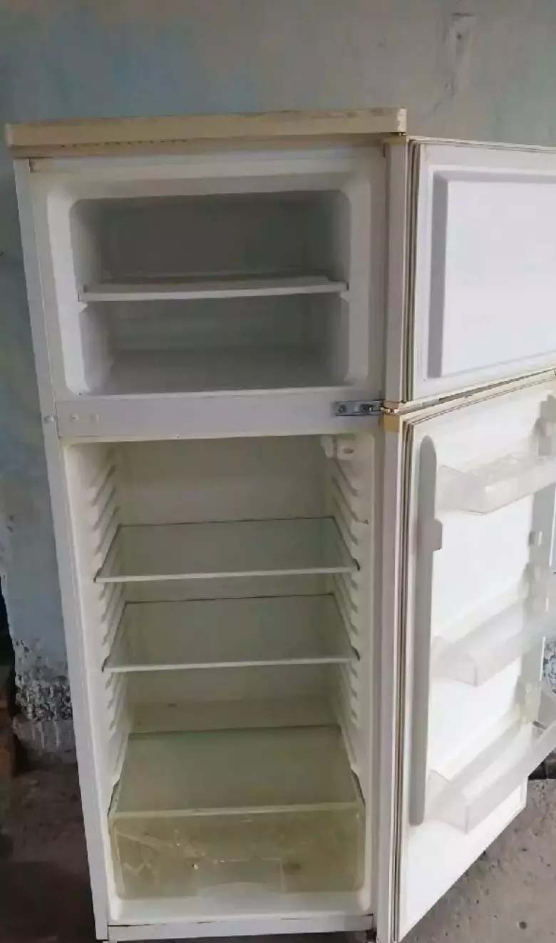 холодильник 2х камерный