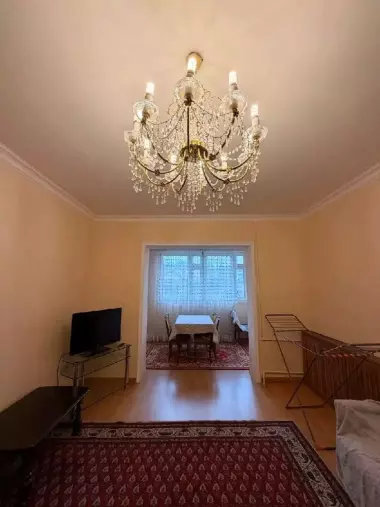 Продам 5 ком. Мирабадский район. Центр города!