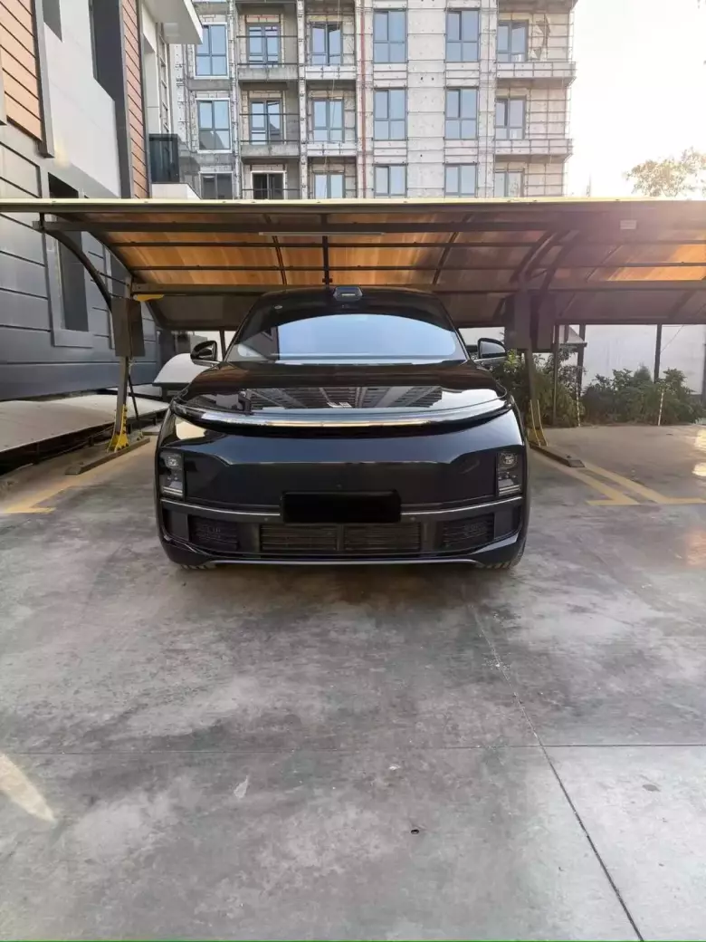 Lixiang L9 Ultra 2025г