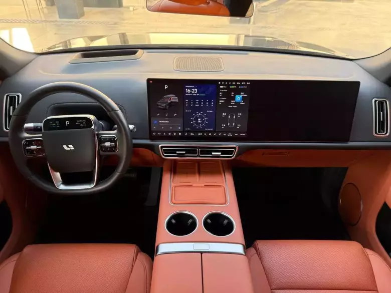 Lixiang L9 Ultra 2025г