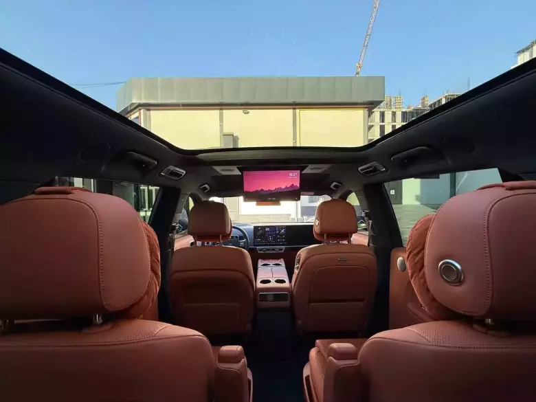 Lixiang L9 Ultra 2025г