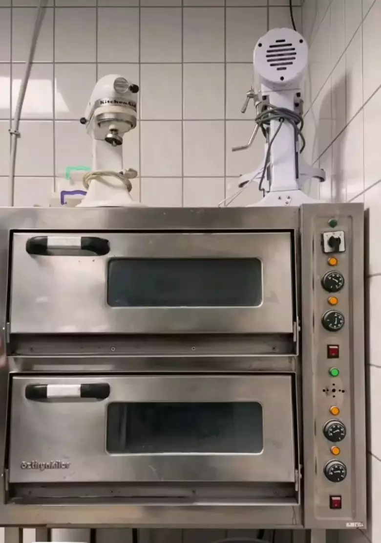 Куплю Ресторанные мебель и бытовая техника